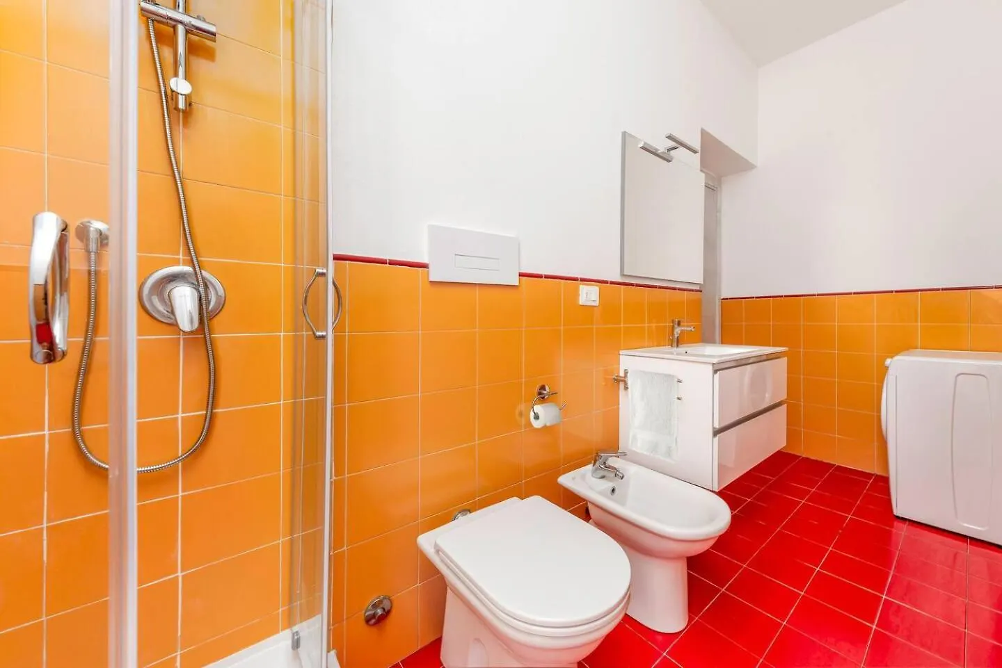 Apartment Ferienwohnung Mi Casa Tartini Mailand Italien